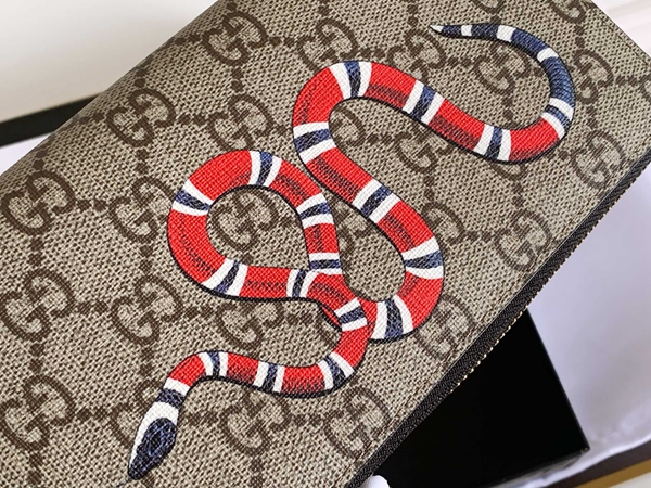 グッチ財布コピー側面デザイン